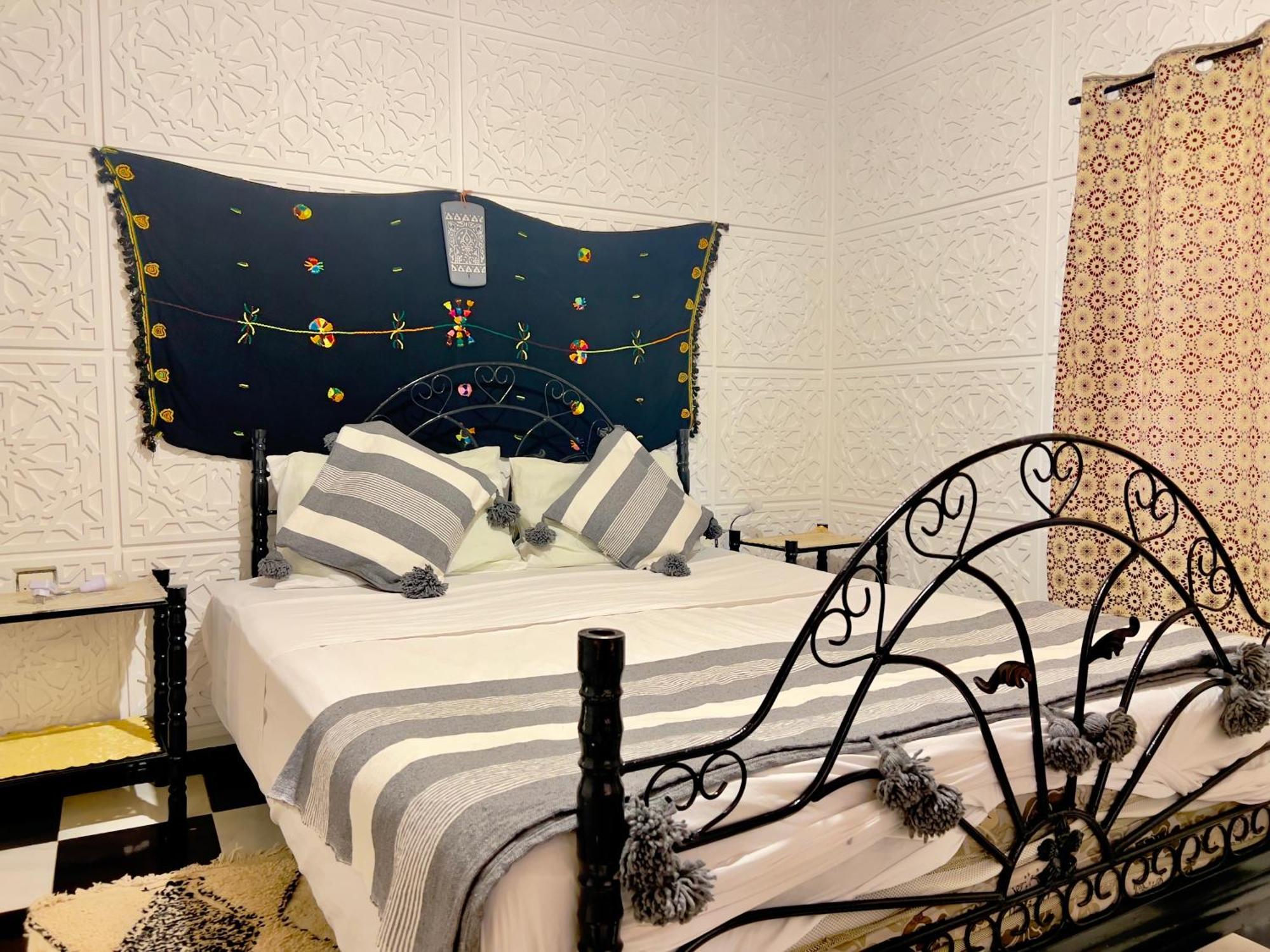 La Maison Traditionnelle Hotel Et Guesthouse Tafraout Luaran gambar