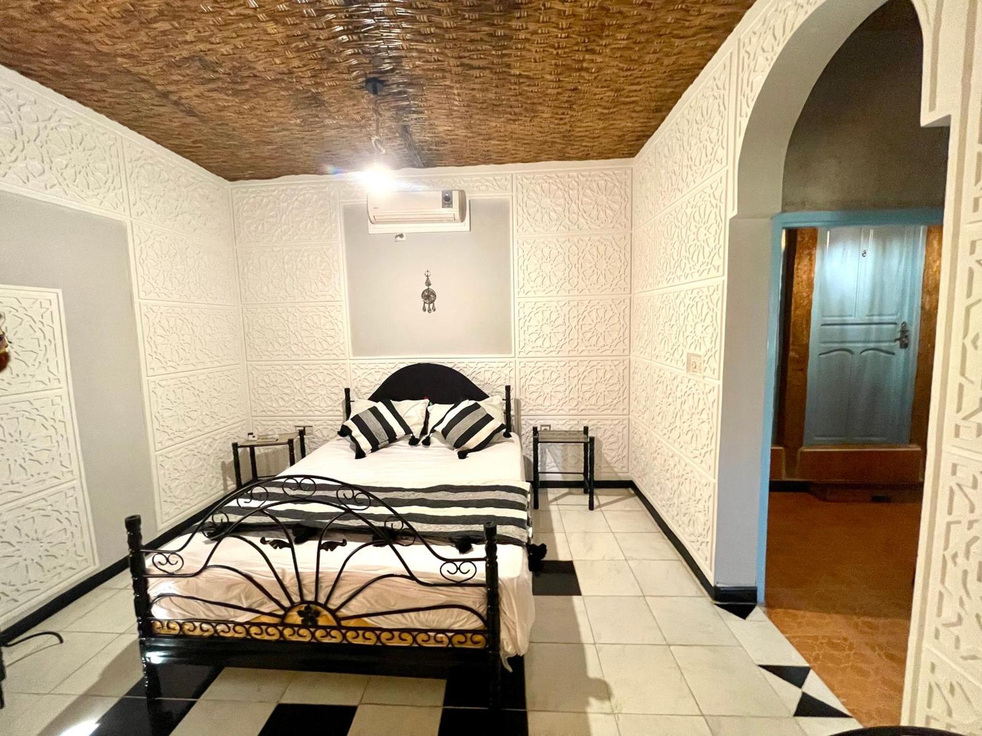 La Maison Traditionnelle Hotel Et Guesthouse Tafraout Luaran gambar