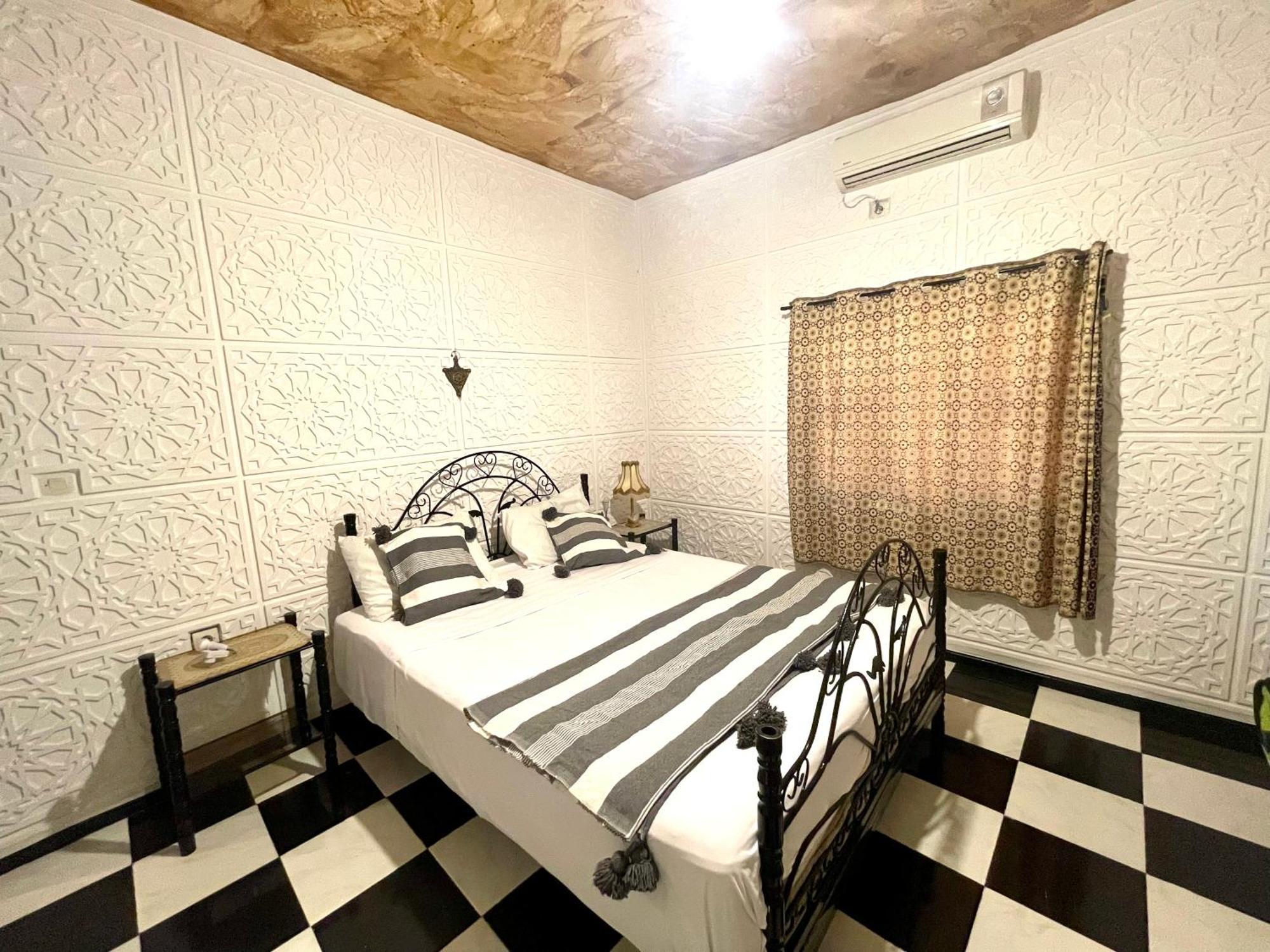 La Maison Traditionnelle Hotel Et Guesthouse Tafraout Luaran gambar